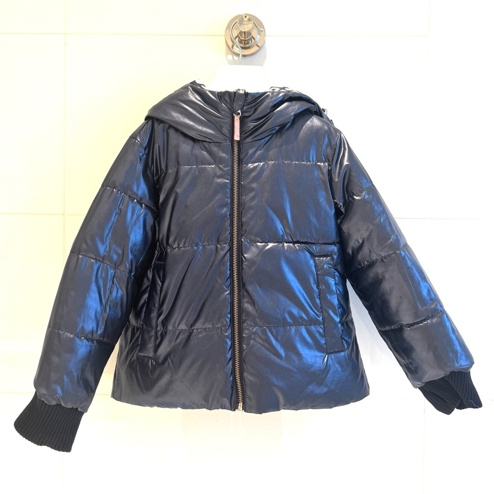 Kids Reversible Puffer. Size 6/7.